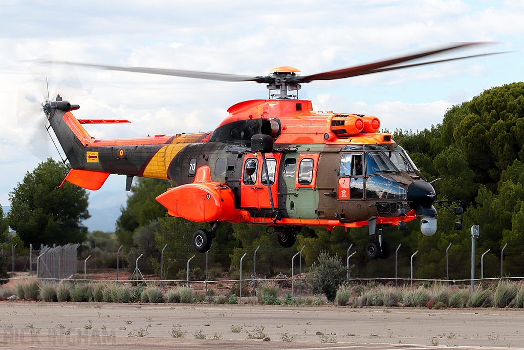 Eurocopter AS532AL Cougar - HU.27-03 / ET-670 - Spanish Army