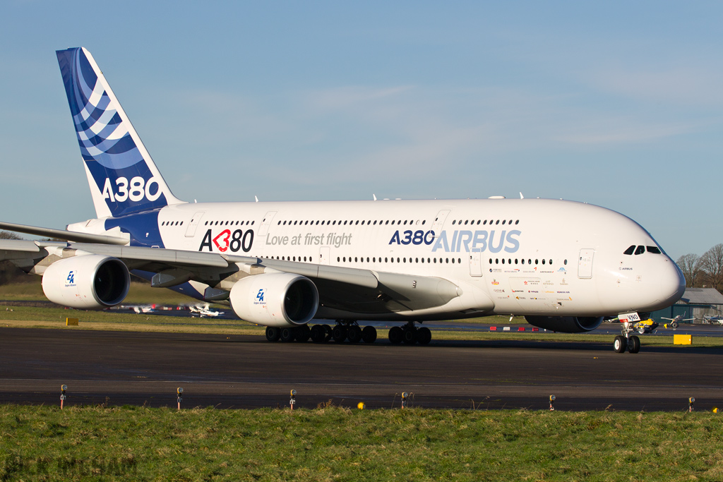 Airbus A380 - F-WWDD - Airbus