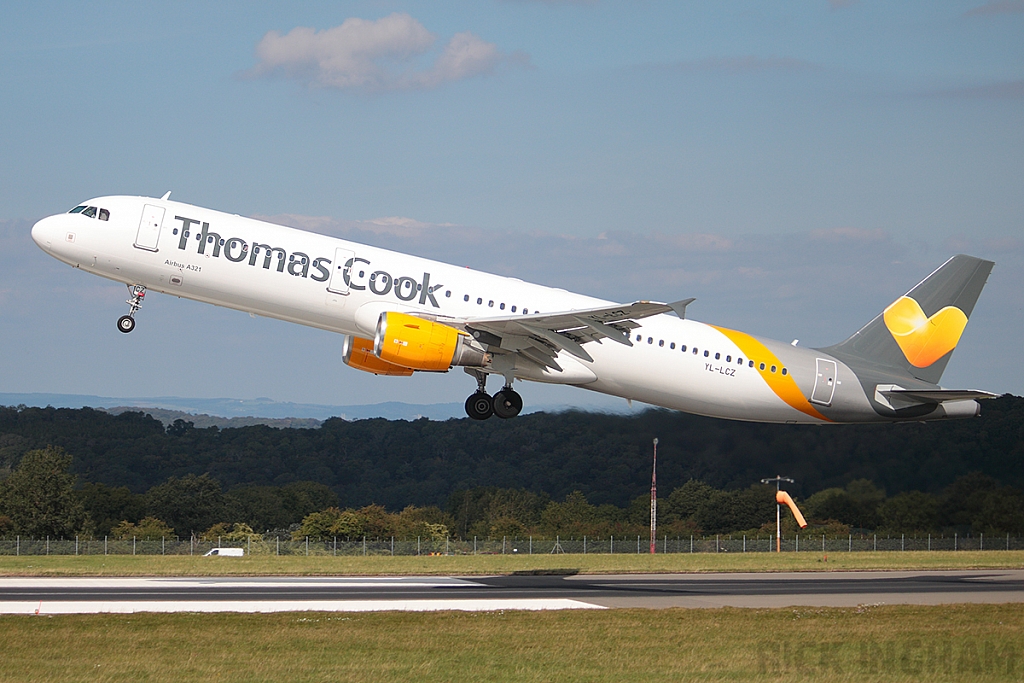 Airbus A321-211 - YL-LCZ - Thomas Cook