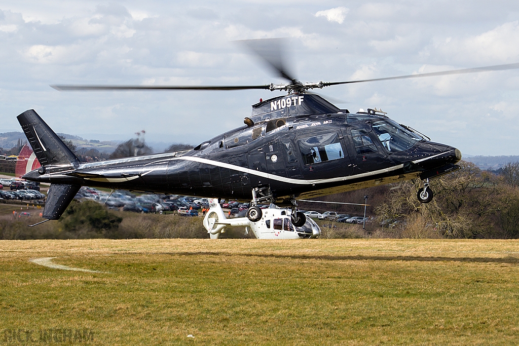 Agusta A109A II - N109TF