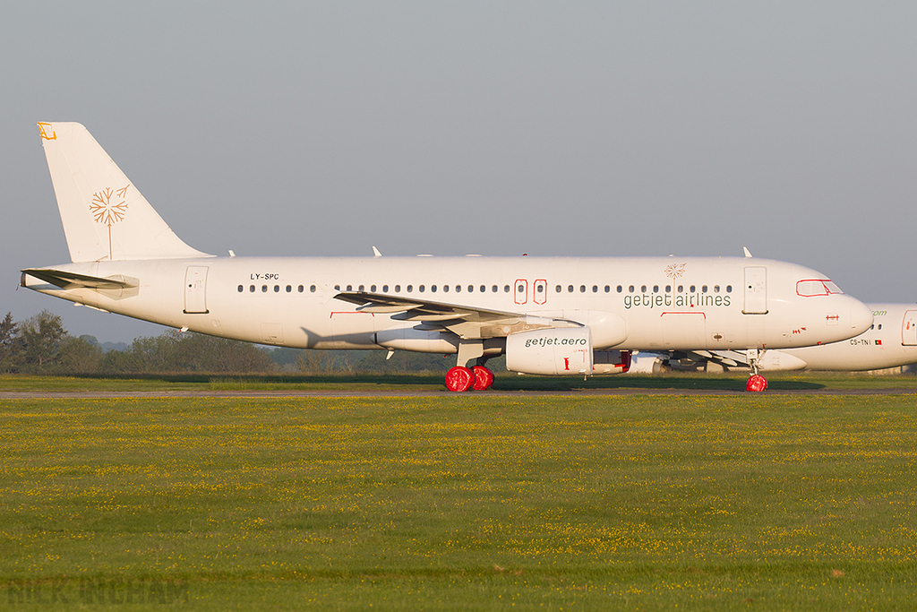Airbus A320-231 - LY-SPC - GetJet Airlines