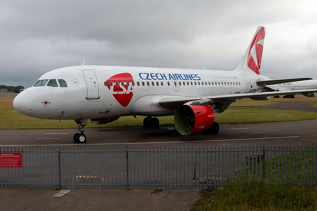Airbus A319-112 - OK-MEL - Czech Airlines