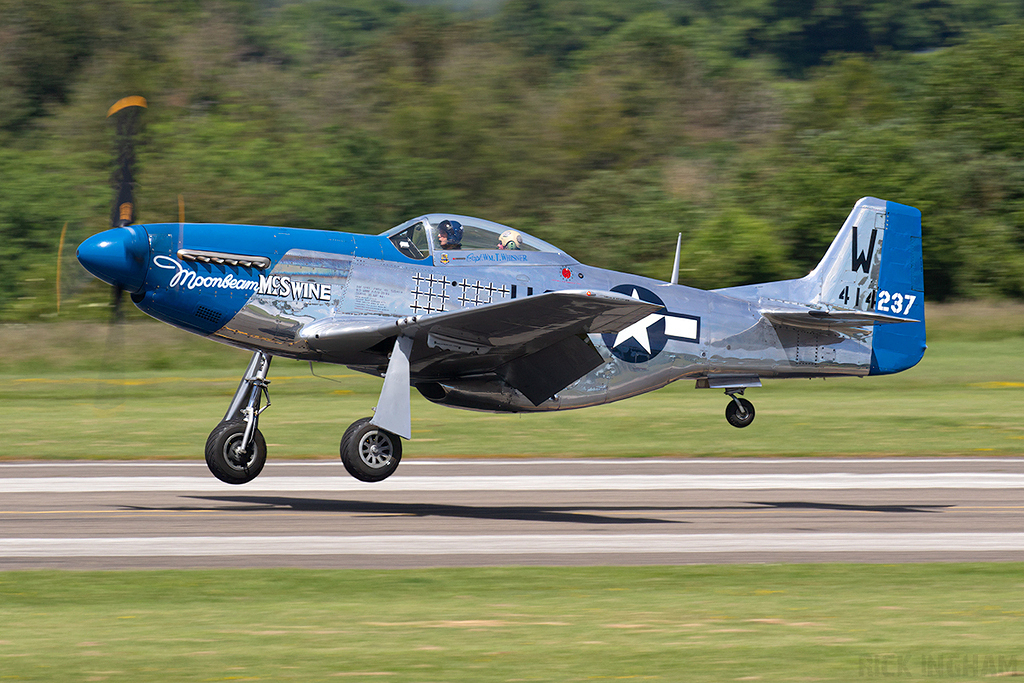 North American P-51D Mustang - 44-73656 / G-MCSW - USAF