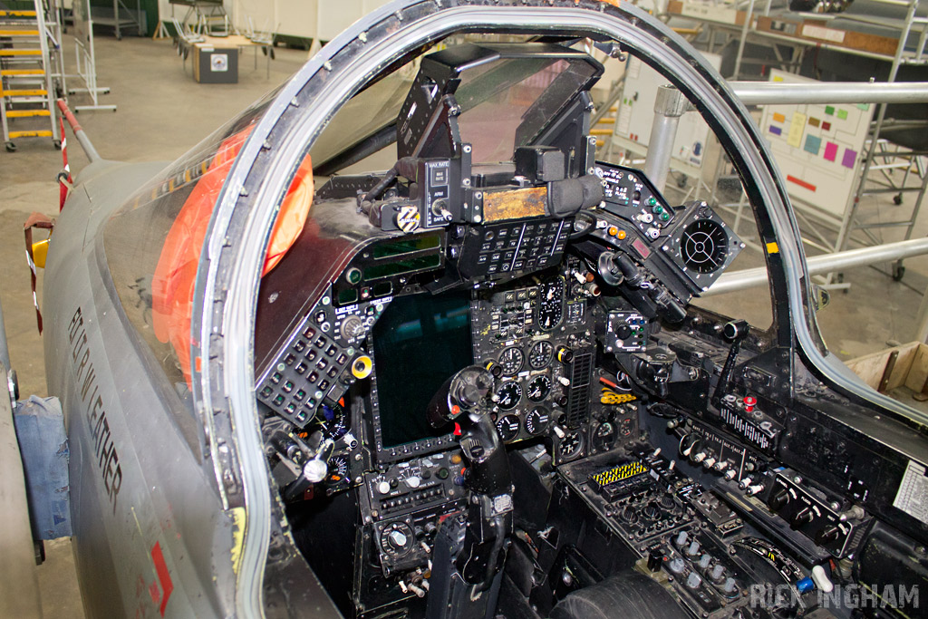 Cockpit of Sepecat Jaguar GR3A - XX729/EL - RAF