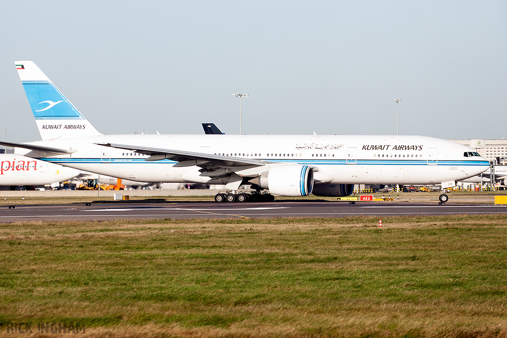 Boeing 777-269ER - 9K-AOB - Kuwait Airways