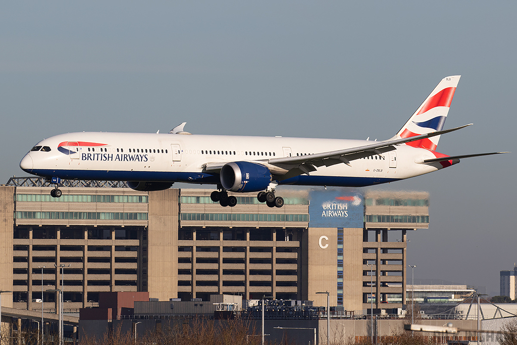 Boeing 787-10 Dreamliner - G-ZBLB - British Airways