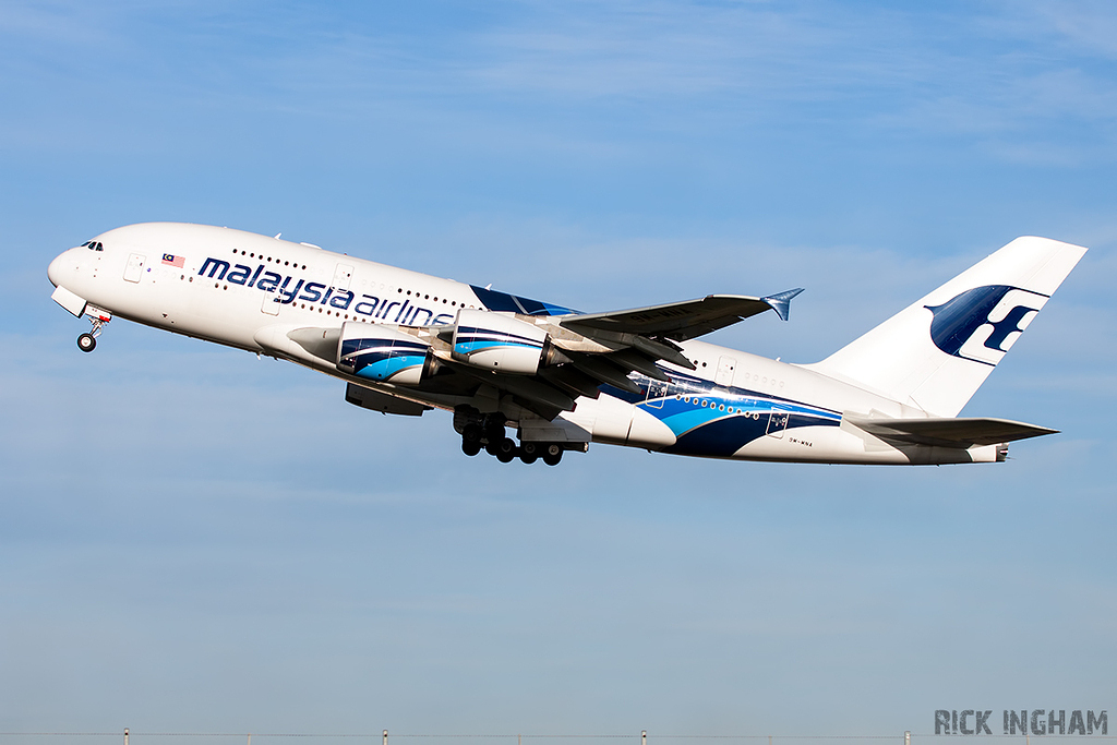 Airbus A380-841 - 9M-MNA - Malaysia Airlines