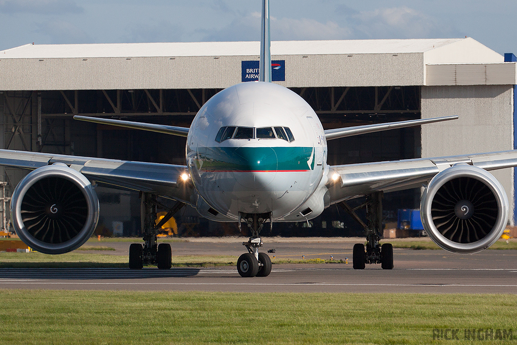 Boeing 777-367ER - B-KQA - Cathay Pacific