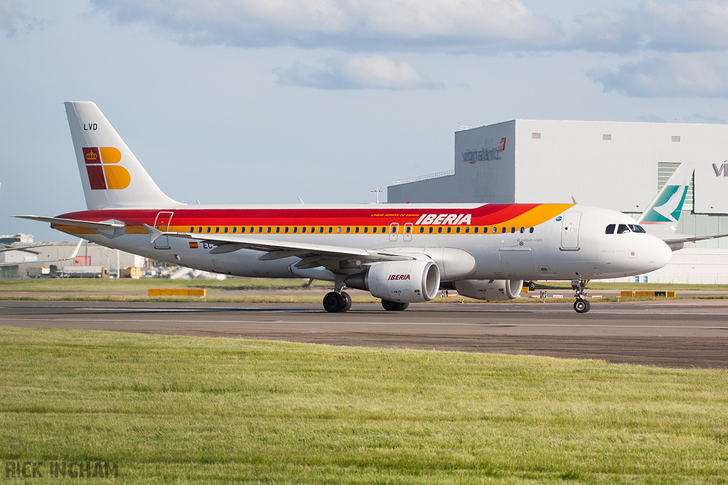 Airbus A320-216 - EC-LVD - Iberia