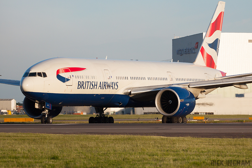 Boeing 777-236ER - G-VIIC - British Airways