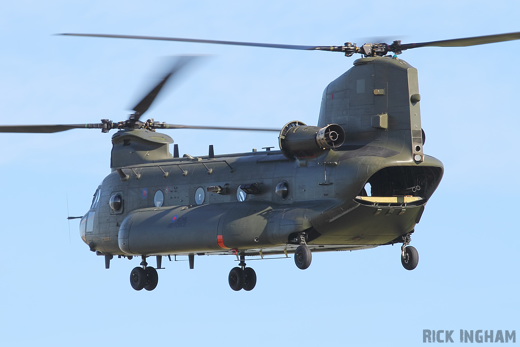 Boeing Chinook HC3 - ZH900 - QinetiQ