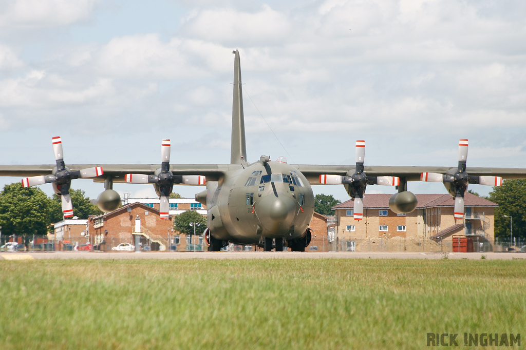 Lockheed C-130K Hercules C3 - XV209 - RAF