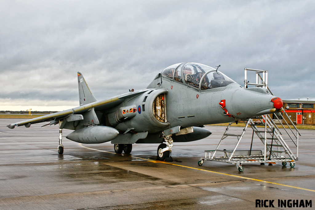 British Aerospace Harrier T12 - ZH657/105 - RAF