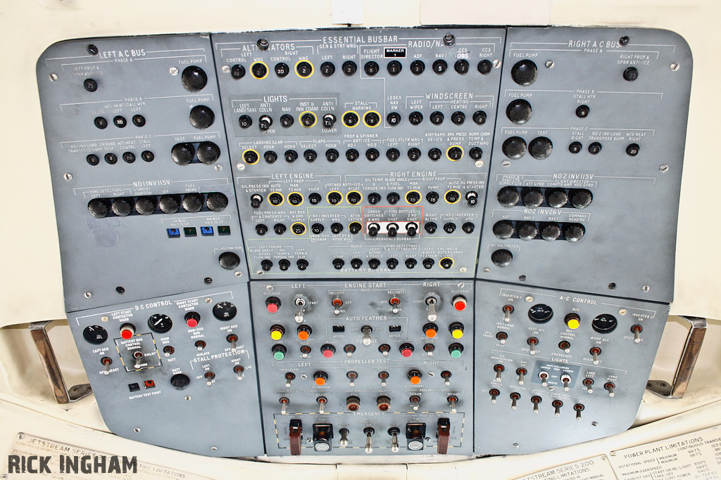 Cockpit of Scottish Aviation Jetstream T2 - ZA111/565 - Royal Navy