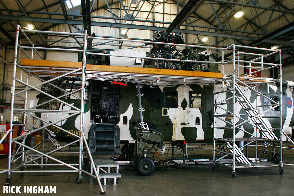 Westland Sea King HC4 - ZF115/R(WV) - Royal Navy