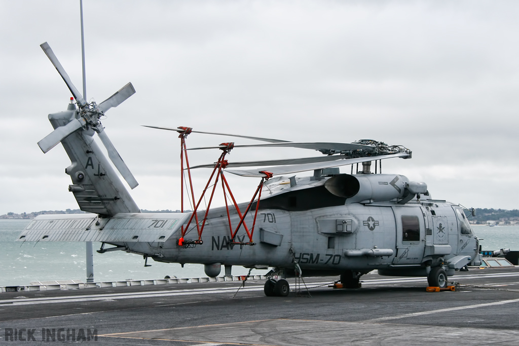 Sikorsky MH-60R Seahawk - 166537/701 - US Navy