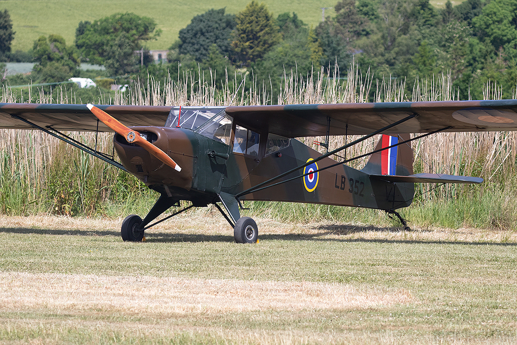 Taylorcraft Auster Mk1 - LB352 (G-AHCR) - RAF
