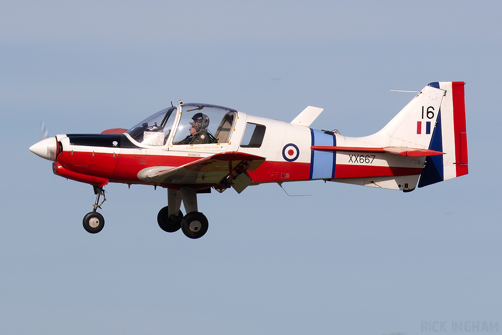 Scottish Aviation Bulldog T1 - XX667 / G-BZFN - RAF