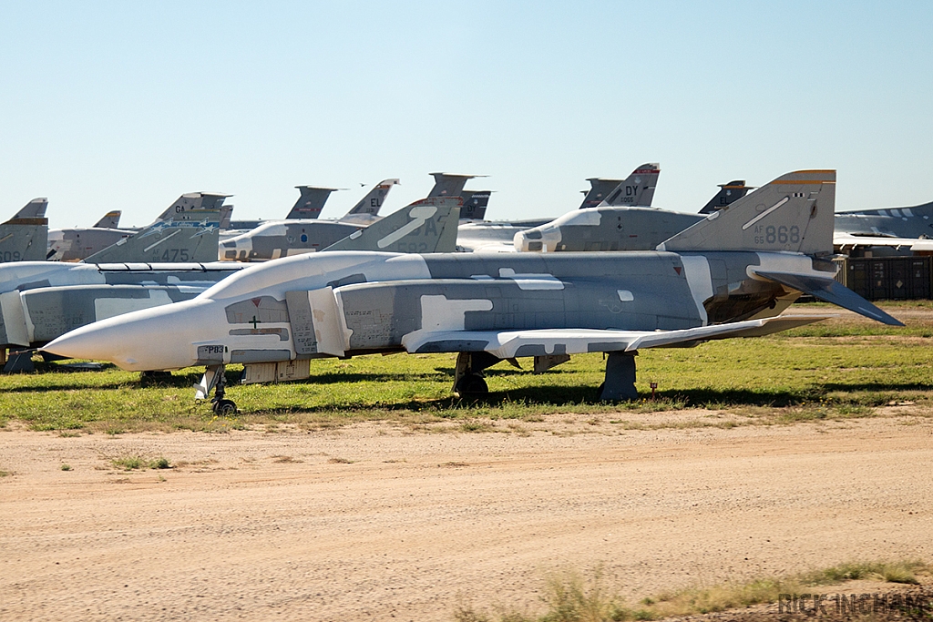 McDonnell Douglas RF-4C Phantom II - 65-0868 - USAF
