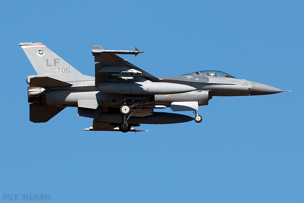 Lockheed Martin F-16A Fighting Falcon - 93-0705 - Republic of China Air Force