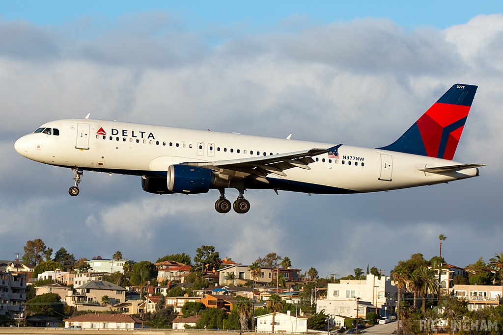 Airbus A320-212 - N377NW - Delta Airlines