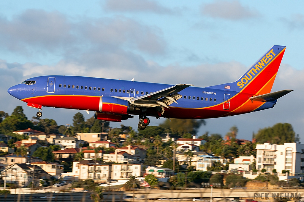 Boeing 737-301 - N660SW - Southwest Airlines