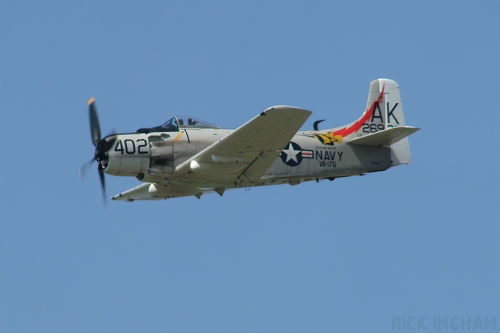 Douglas AD-4NA Skyraider - 126922/G-RADR - US Navy