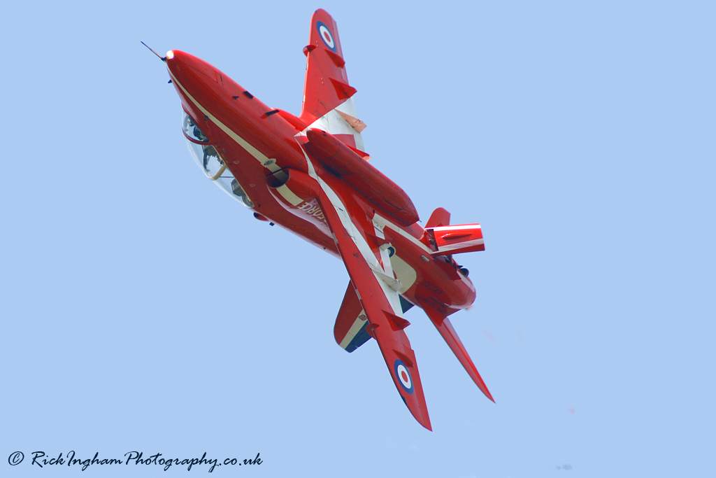 British Aerospace Hawk T1 - XX233 - RAF | The Red Arrows
