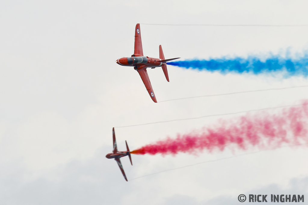British Aerospace Hawk T1 - XX294 + XX179 - RAF | The Red Arrows