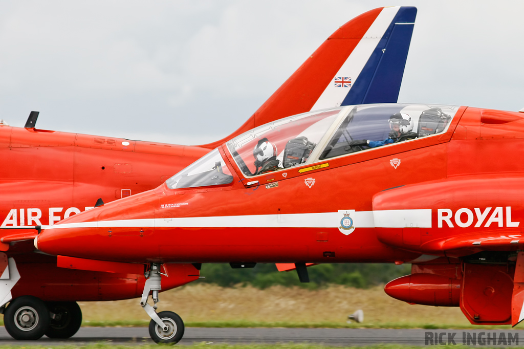 British Aerospace Hawk T1 - XX242 - RAF | The Red Arrows