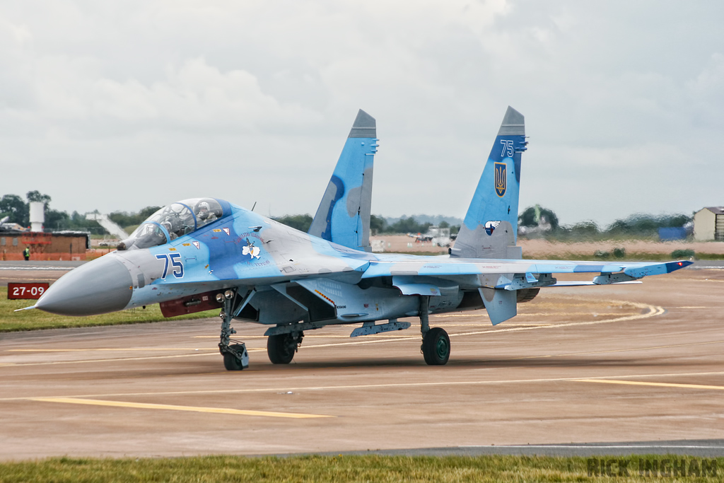 Sukhoi Su-27UB Flanker - 75 Blue - Ukrainian Air Force