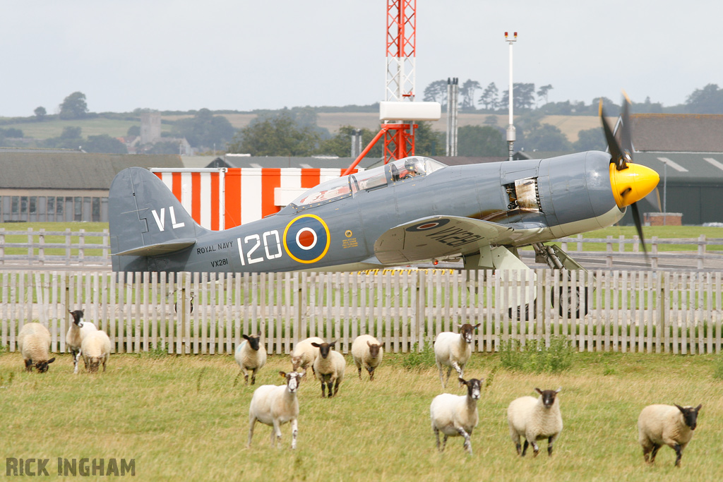 Hawker Sea Fury T20 - VX281 - Royal Navy