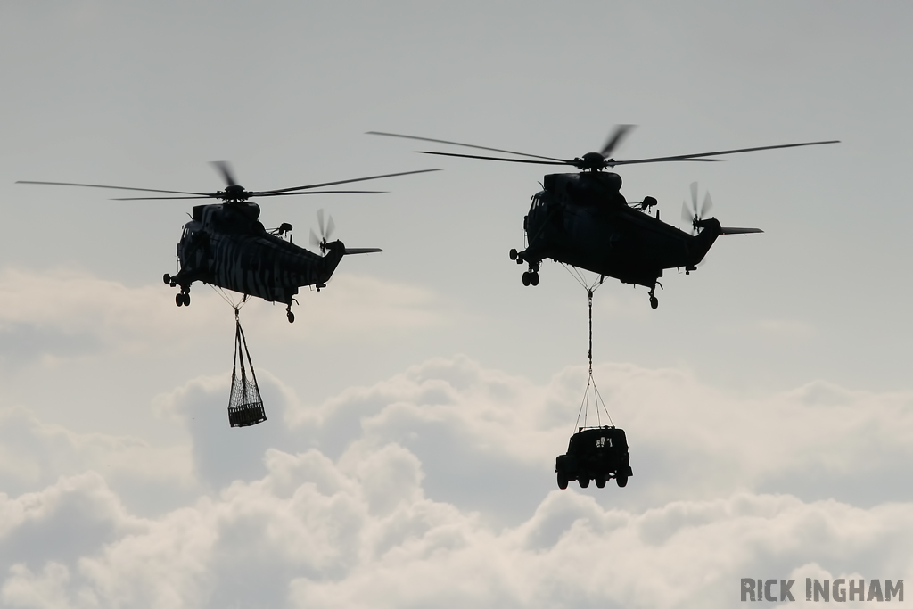 Westland Sea King HC4 - ZF115/R(WV) + ZG822/WS - Royal Navy