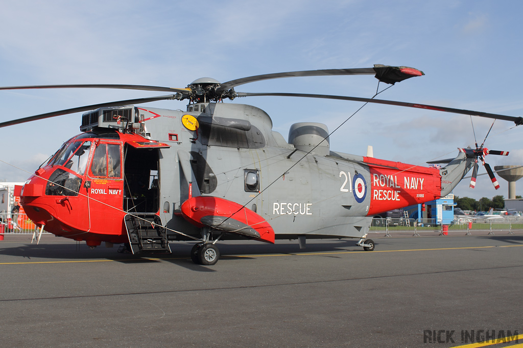 Westland Sea King HU5 - XV666/21 - Royal Navy