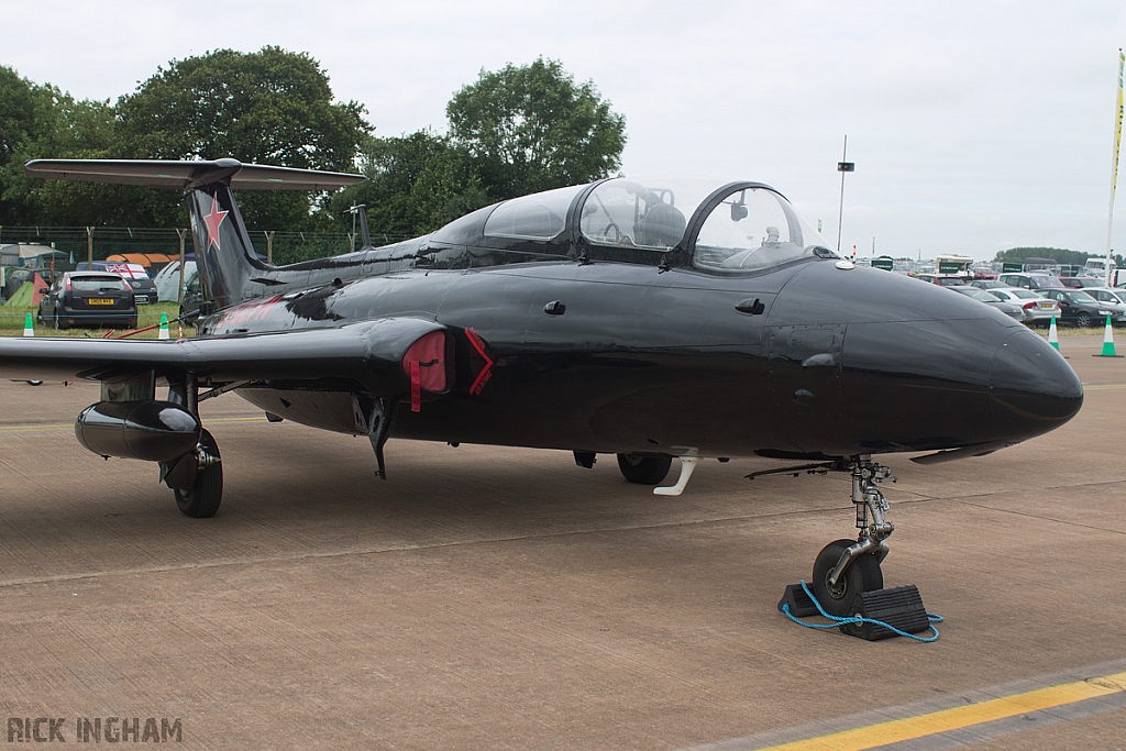 Aero L-29 Delfín - G-DLFN - Red Star Rebels