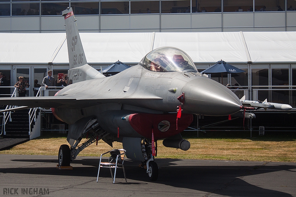 Lockheed Martin F-16C Fighting Falcon - 90-0829 - USAF