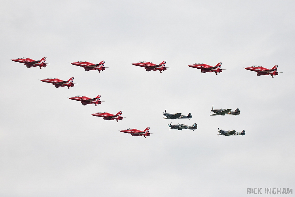 British Aerospace Hawk T1A - The Red Arrows - RAF