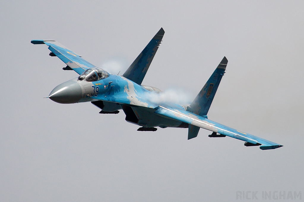 Sukhoi Su-27P Flanker - 39 Blue - Ukrainian Air Force