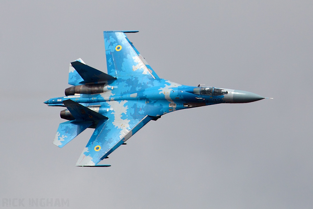 Sukhoi Su-27P Flanker - 39 Blue - Ukrainian Air Force