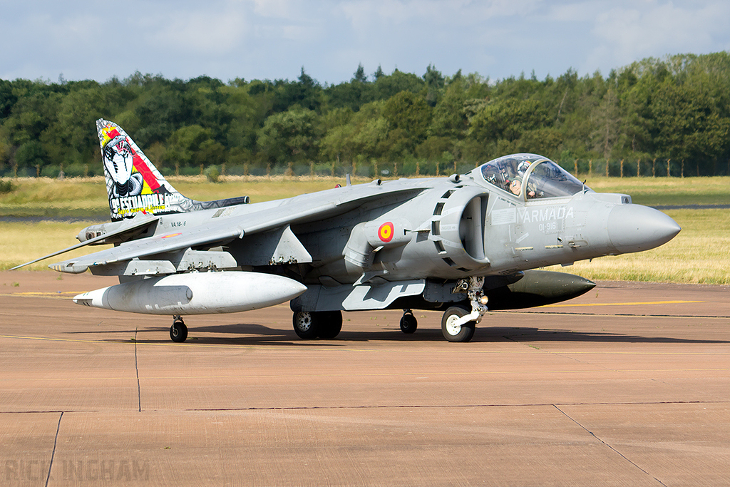 McDonnell Douglas EAV-8B Harrier II - VA.1B-26/01-916 - Spanish Navy