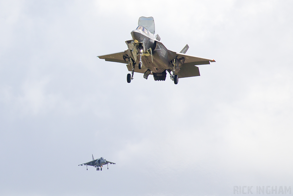 McDonnell Douglas AV-8B Harrier II - VA.1B-26 / 01-916 - Spanish Navy + Lockheed Martin F-35B Lightning II - ZM154 - RAF