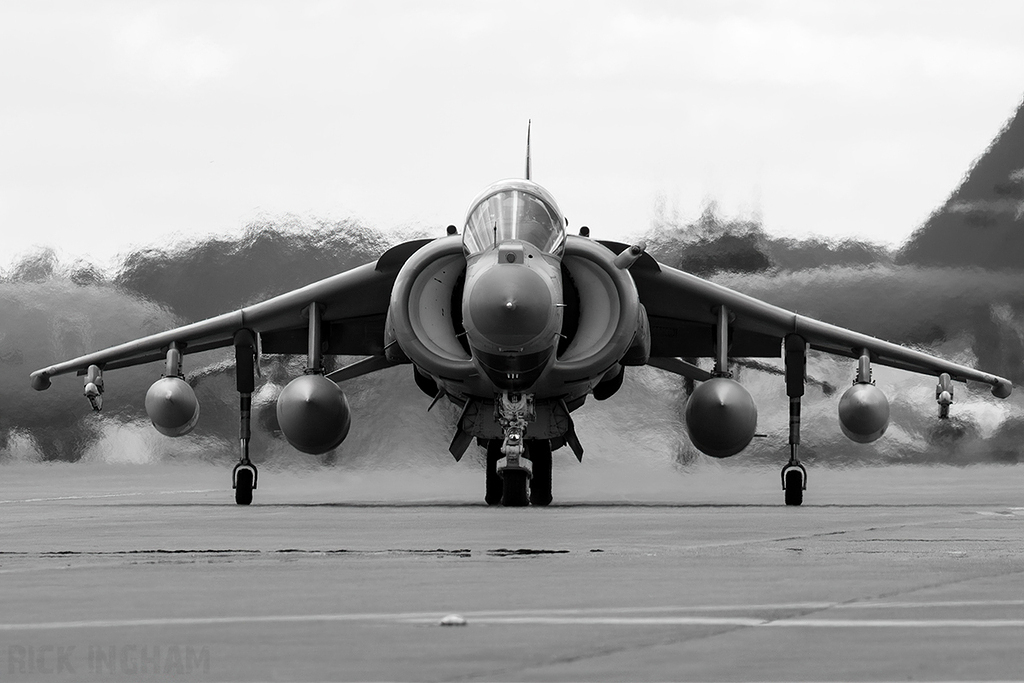 McDonnell Douglas AV-8B Harrier II - MM7200/1-04 - Italian Navy