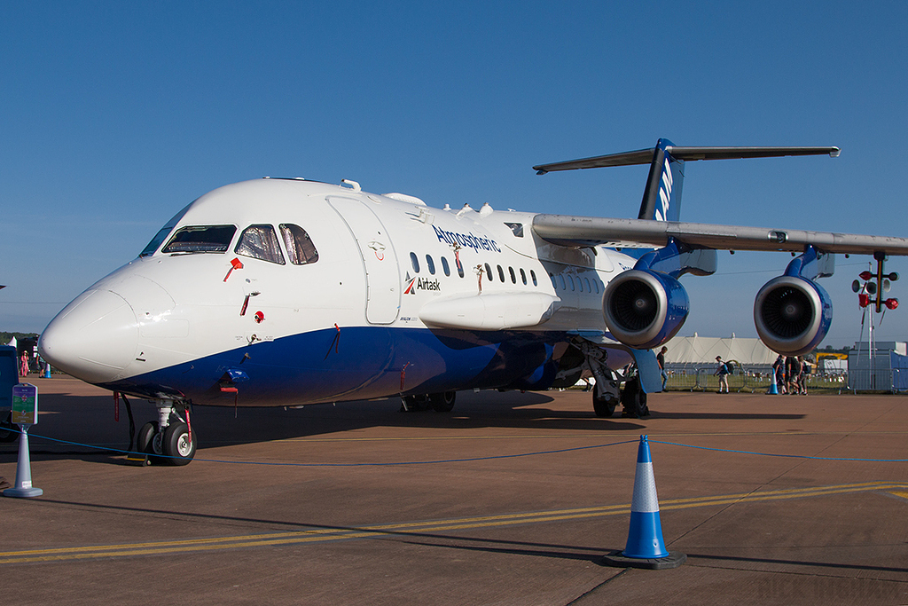 British Aerospace BAe 146-301ARA - G-LUXE - FAAM