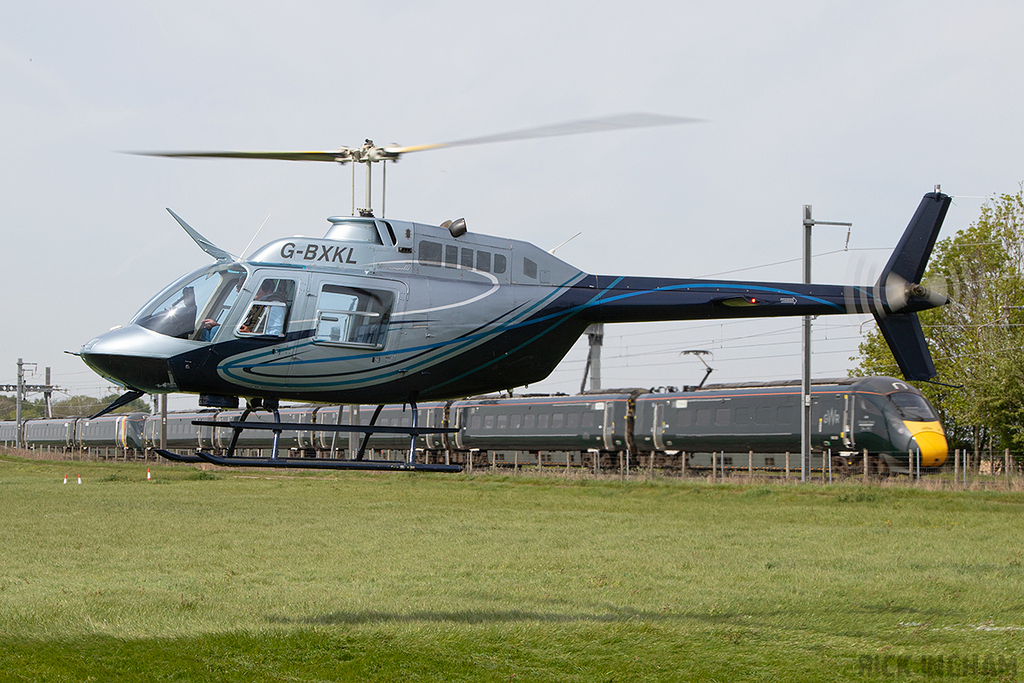 Bell 206B JetRanger III - G-BXKL