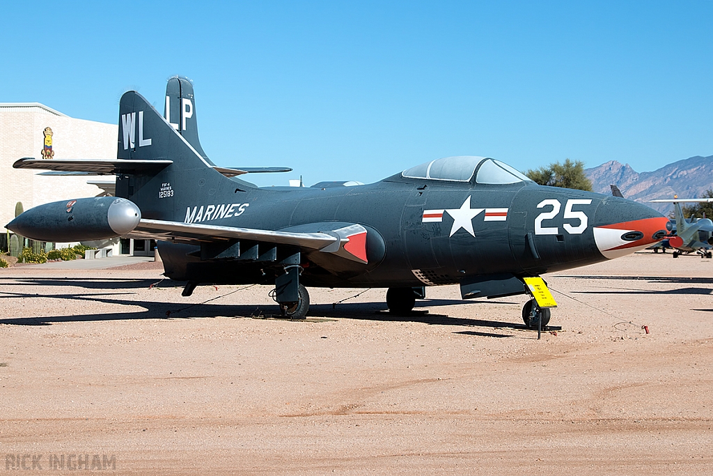 Grumman F9F-4 Panther - 125183 - USMC