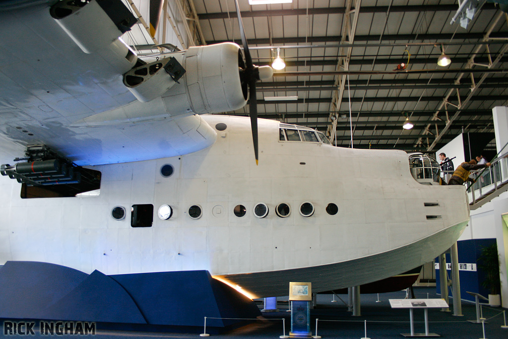 Short Sunderland MR5 - ML824 - RAF