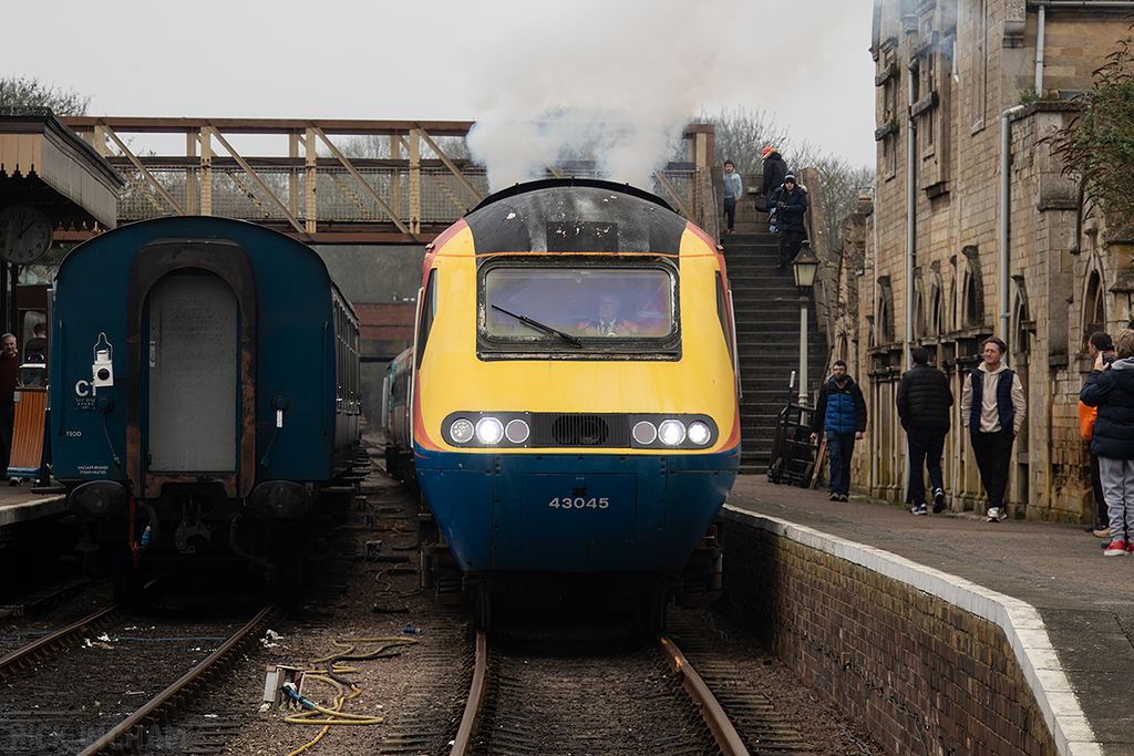 Class 43 HST - 43045 - 125 Group