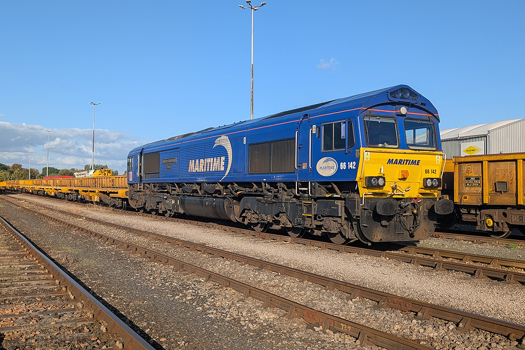 Class 66 - 66142 - DB Cargo