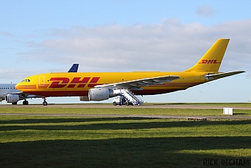 Airbus A300B4-203(F) - EI-OZC - DHL