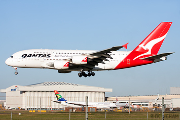 Airbus A380-842 - VH-OQB - Qantas Airways